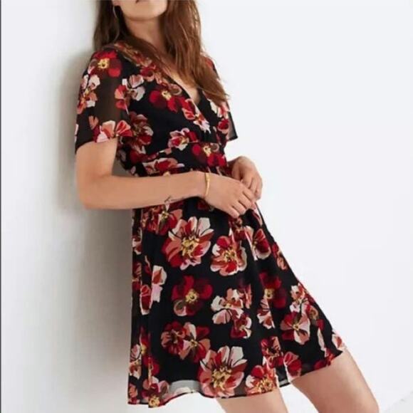 Madewell Black Red Floral Mini Dress V Neck Short Sleeve Fit and Flare Chic 4 - Picture 12 of 16